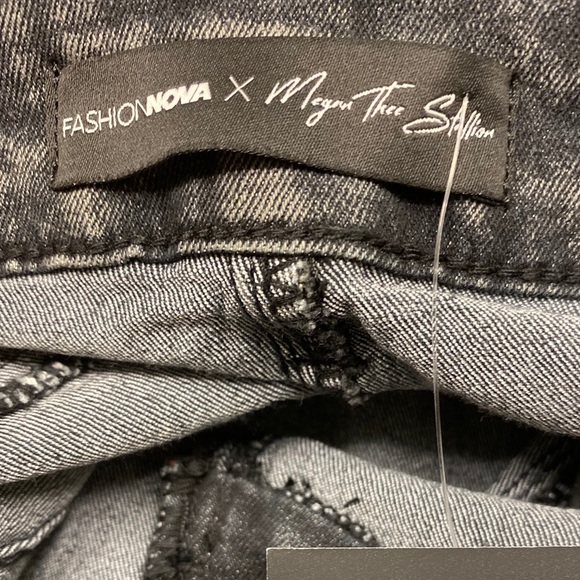 Fashion Nova Brand New Megan Thee Stallion Jeans - Picture 7 of 8